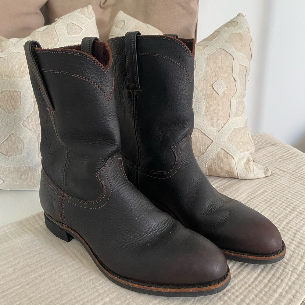 Frye Brown Cowboy Western Boots Classic Leather Design